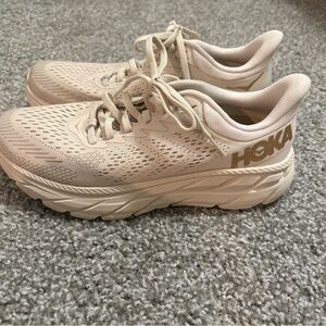 Women’s Hoka Clifton 7
